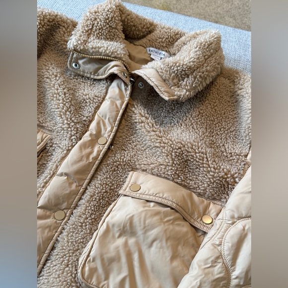 Athleta Fleece Hybrid Tan Sherpa Jacket - Picture 4 of 7